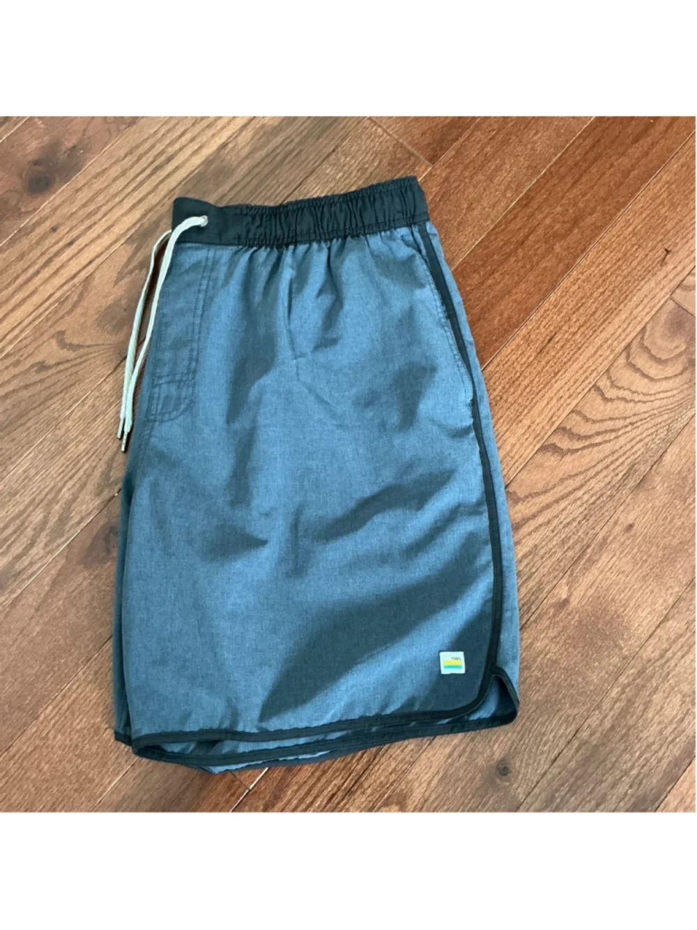 Men's Vuori Banks Shorts XXL Blue/Black Elastic Waist Athletic Board Shorts V330 - Picture 7 of 7